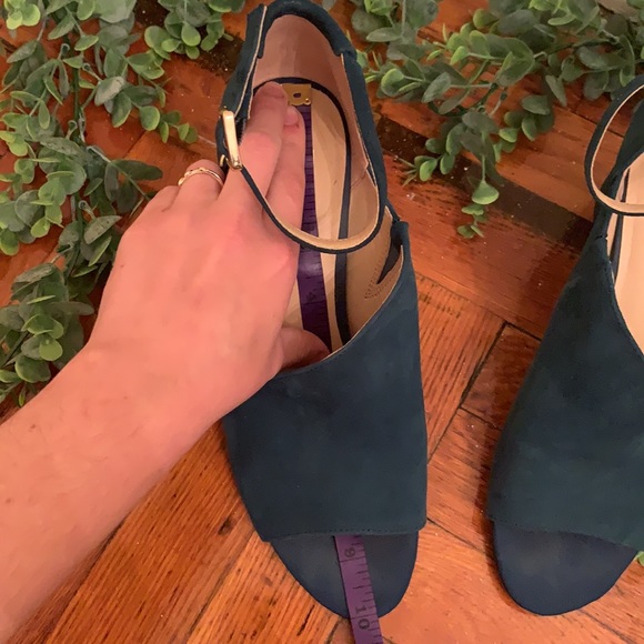 Franco Sarto Blue “Gayle” Heels - Picture 8 of 8